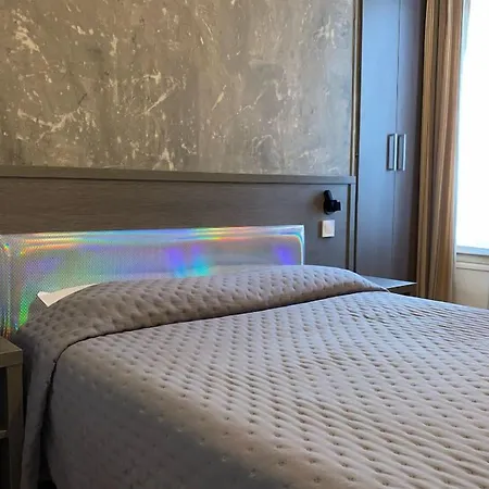 Aero Hotel