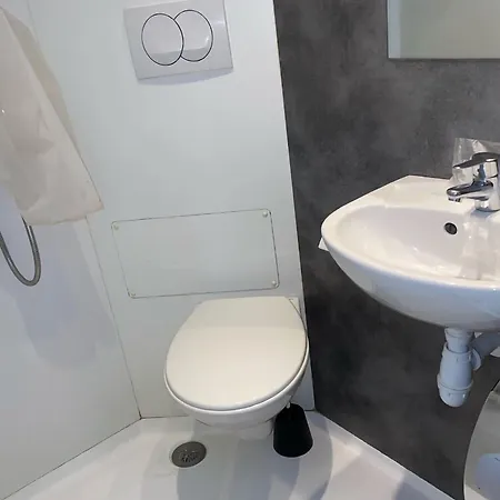 Aero Hotel 3*