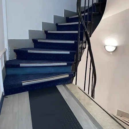 Hotel Aero 3*